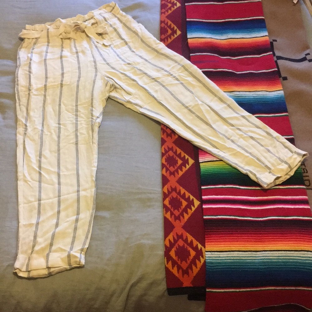 Cropped, white and blue striped pants